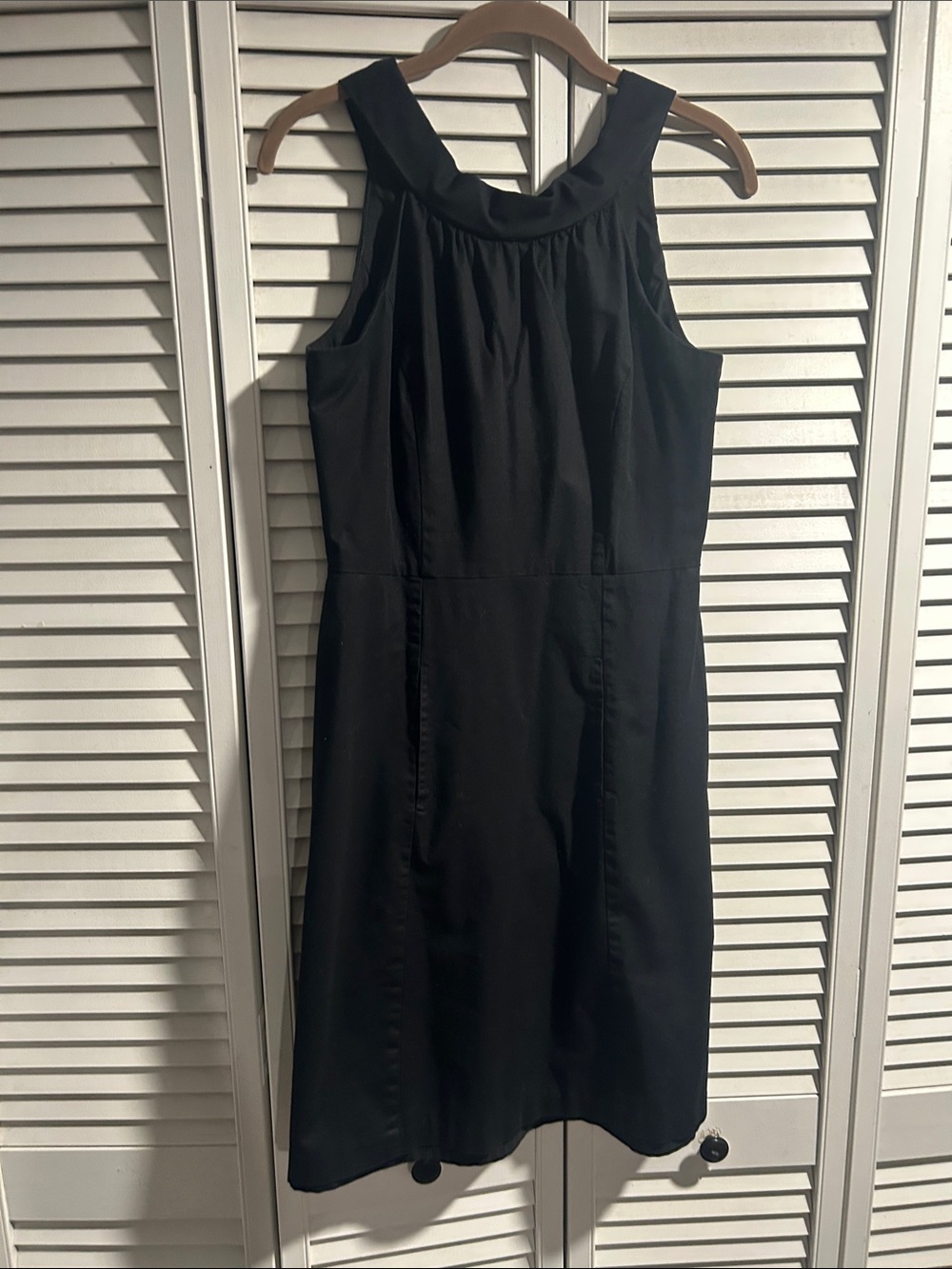 White House Black Market Black Sleeveless Shift Dress